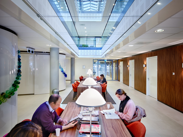 Hoofddorp, Wachtruimte