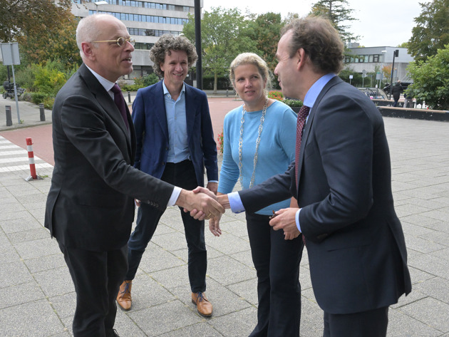 Jan Anthonie Socials